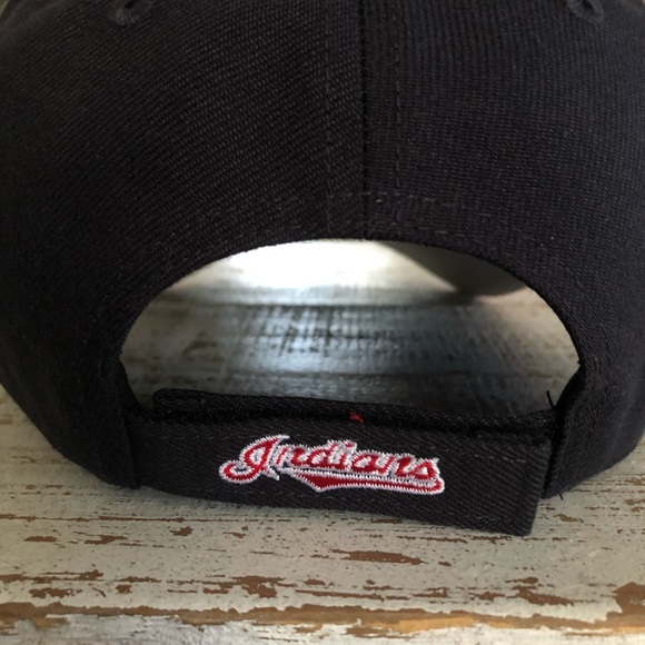 Adjustable Navy & Red Cleveland Indians Hat - Picture 3 of 4
